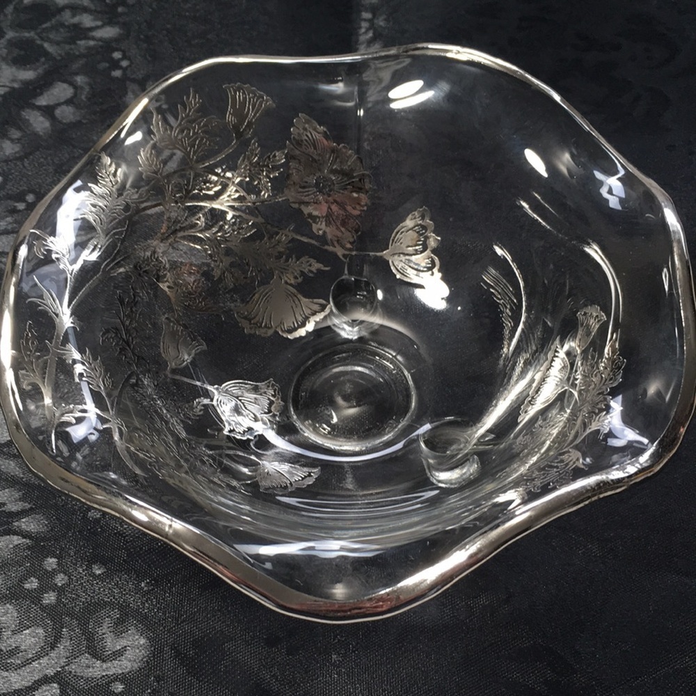 Vintage Silver City Flanders Poppy Viking Glass 3 Footed Candy Dish Silver Bowl